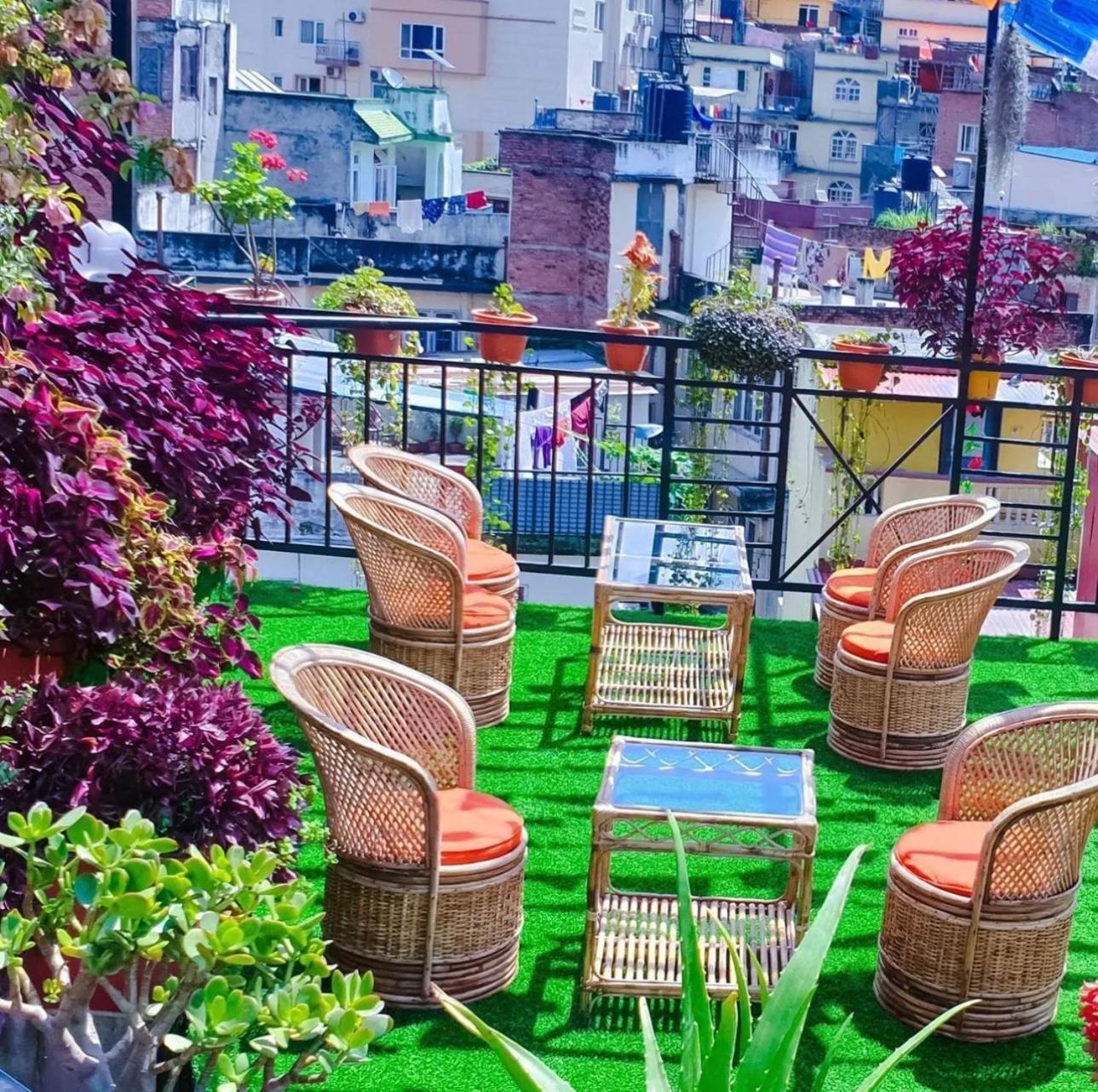 Yog Hostel Katmandu Kültér fotó